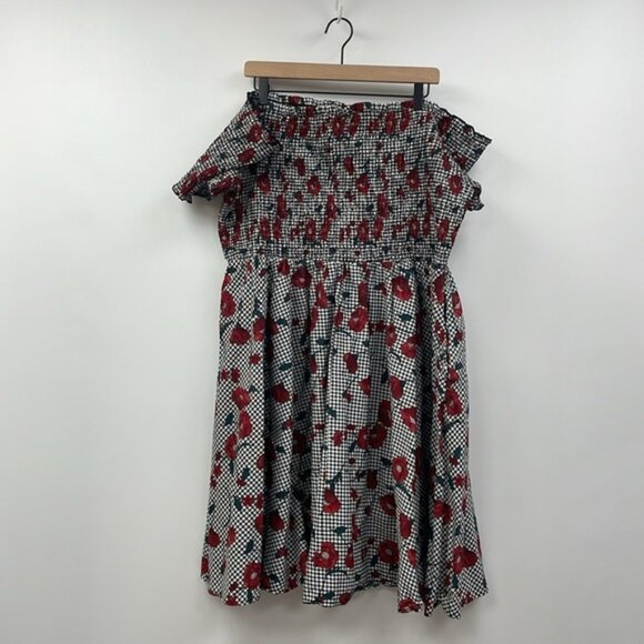 City Chic Poppy Floral Gingham Plaid Smocked Off-the-Shoulder A-Line Dress 24 - Picture 5 of 10